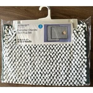 Room Essentials (2) Pack Everyday Chenille Bathmat Set 17in x 24in White